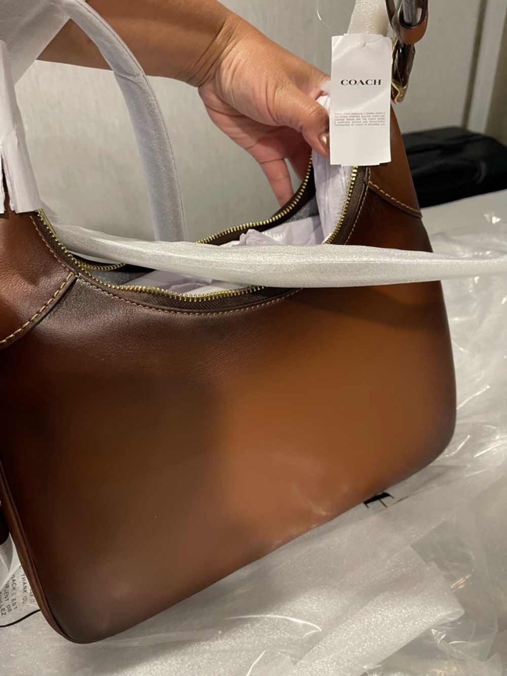 Coach Cognac Brown Leather Shoulder Bag with Gold Hardware - Picture 3 of 8